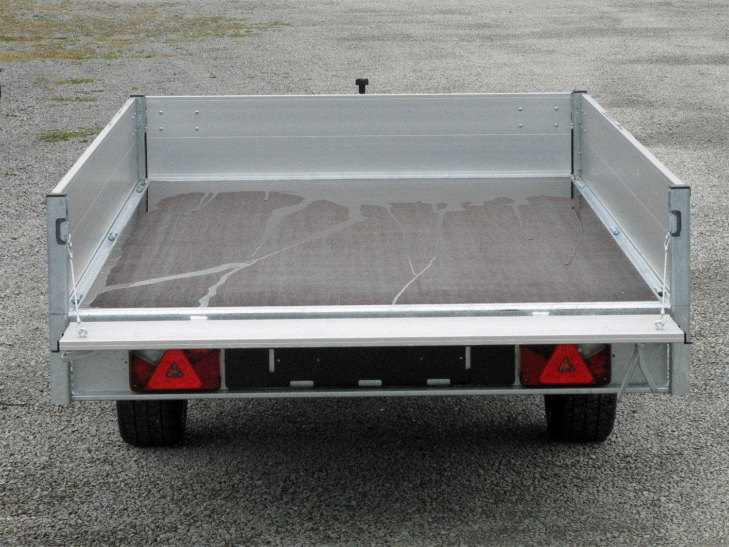 Hapert Azure H-1 – 1800 – 2800 x 1800 – niedriges Fahrwerk – 100 km/h - Bild 4