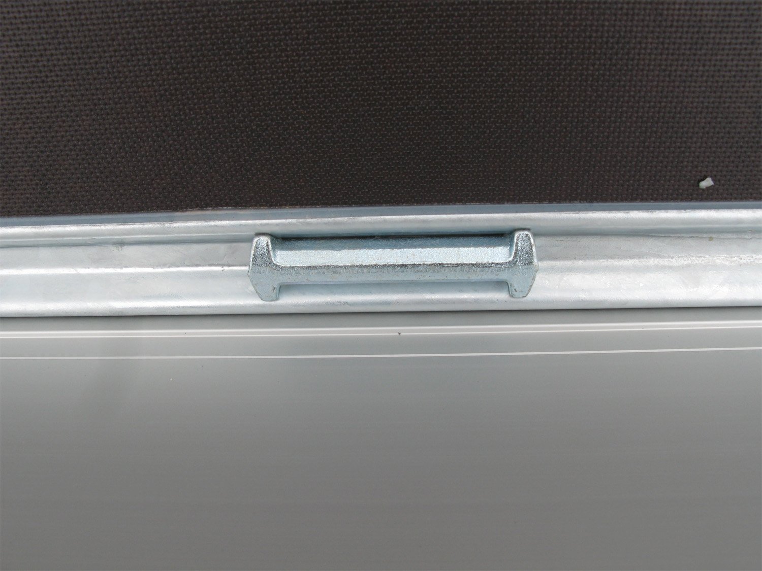 Hapert Azure H-1 – 1800 – 2800 x 1800 – niedriges Fahrwerk – 100 km/h - Bild 2