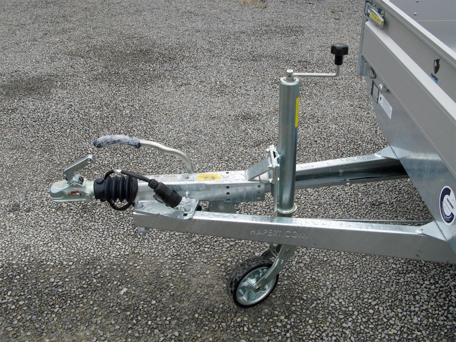 Hapert Azure H-1 – 1800 – 2800 x 1800 – niedriges Fahrwerk – 100 km/h - Bild 3