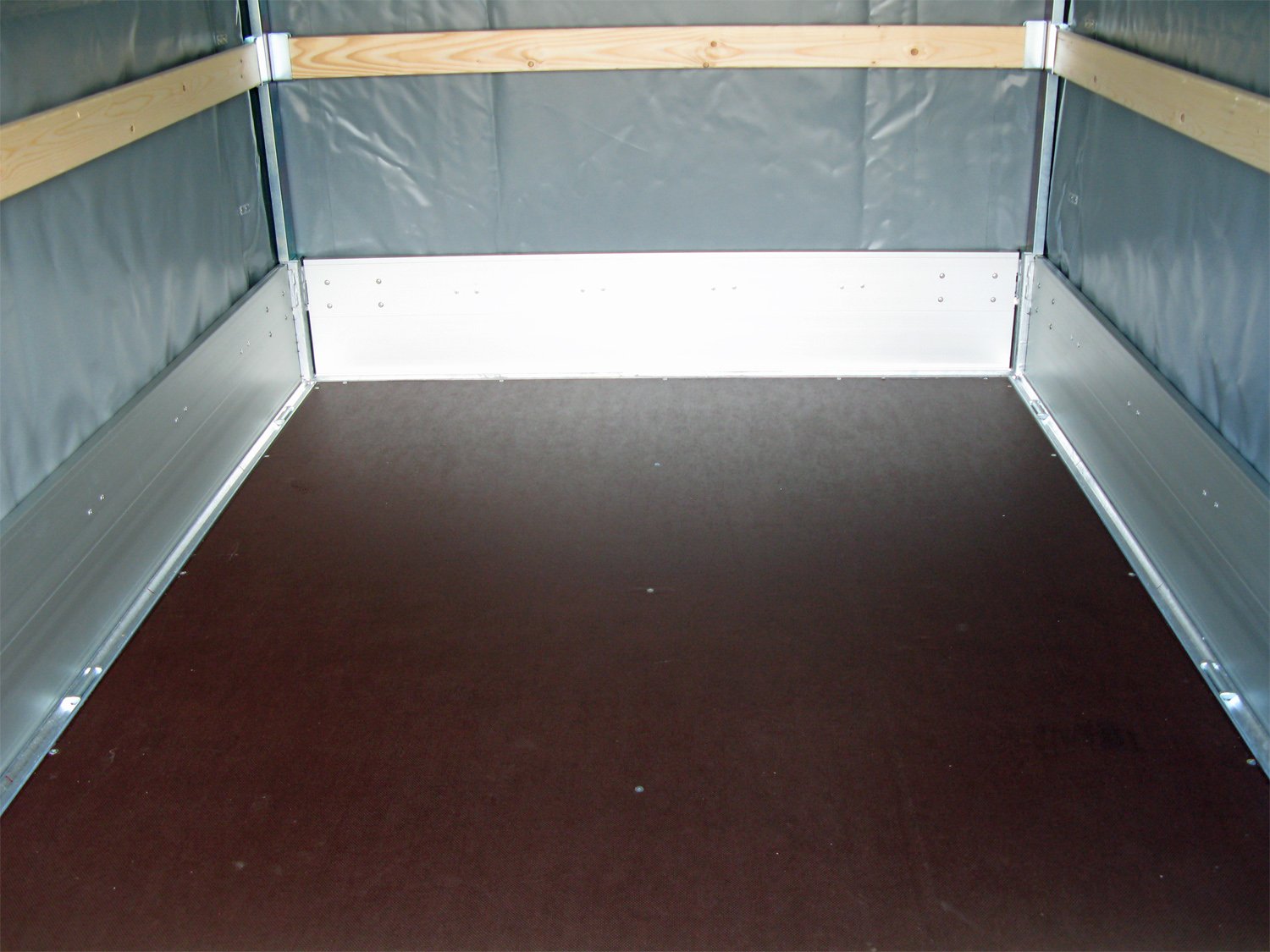 Hapert Azure H-2 – 2000 – 3050 x 1800 Niedriges Fahrwerk – Hochplane 1800 mm - Bild 4