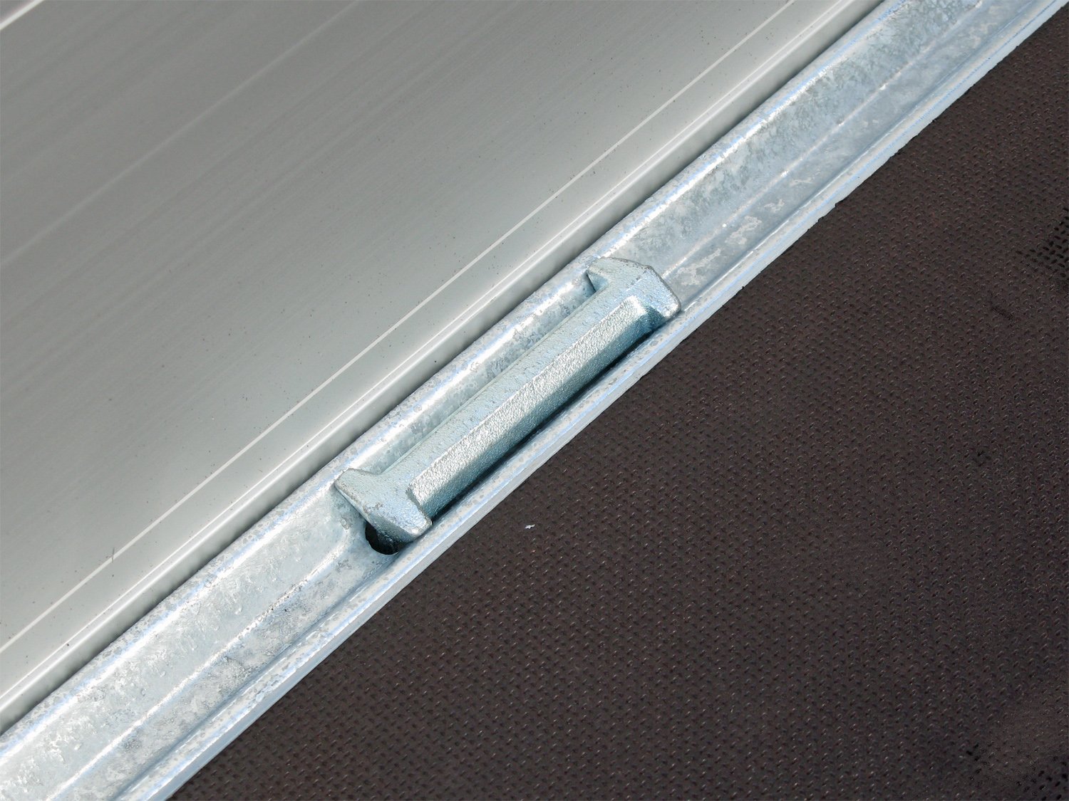 Hapert Azure H-2 – 3000 – 3350 x 1600 Multi Niedriges Fahrwerk – Auffahrpaket - Bild 5